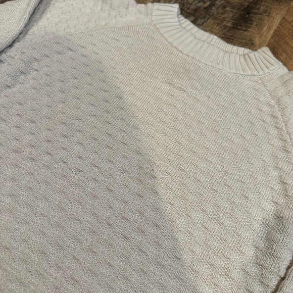 Lululemon Sweater Size XS / S Only Worn Once Must See - Picture 3 of 8